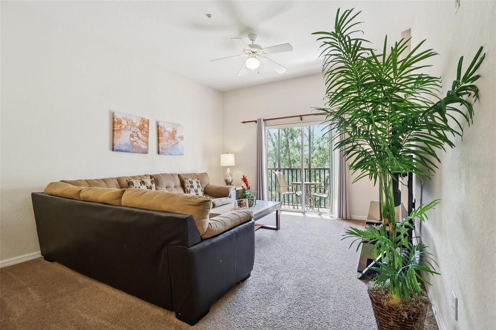 Image 5 of 32 For 915 New Providence  303