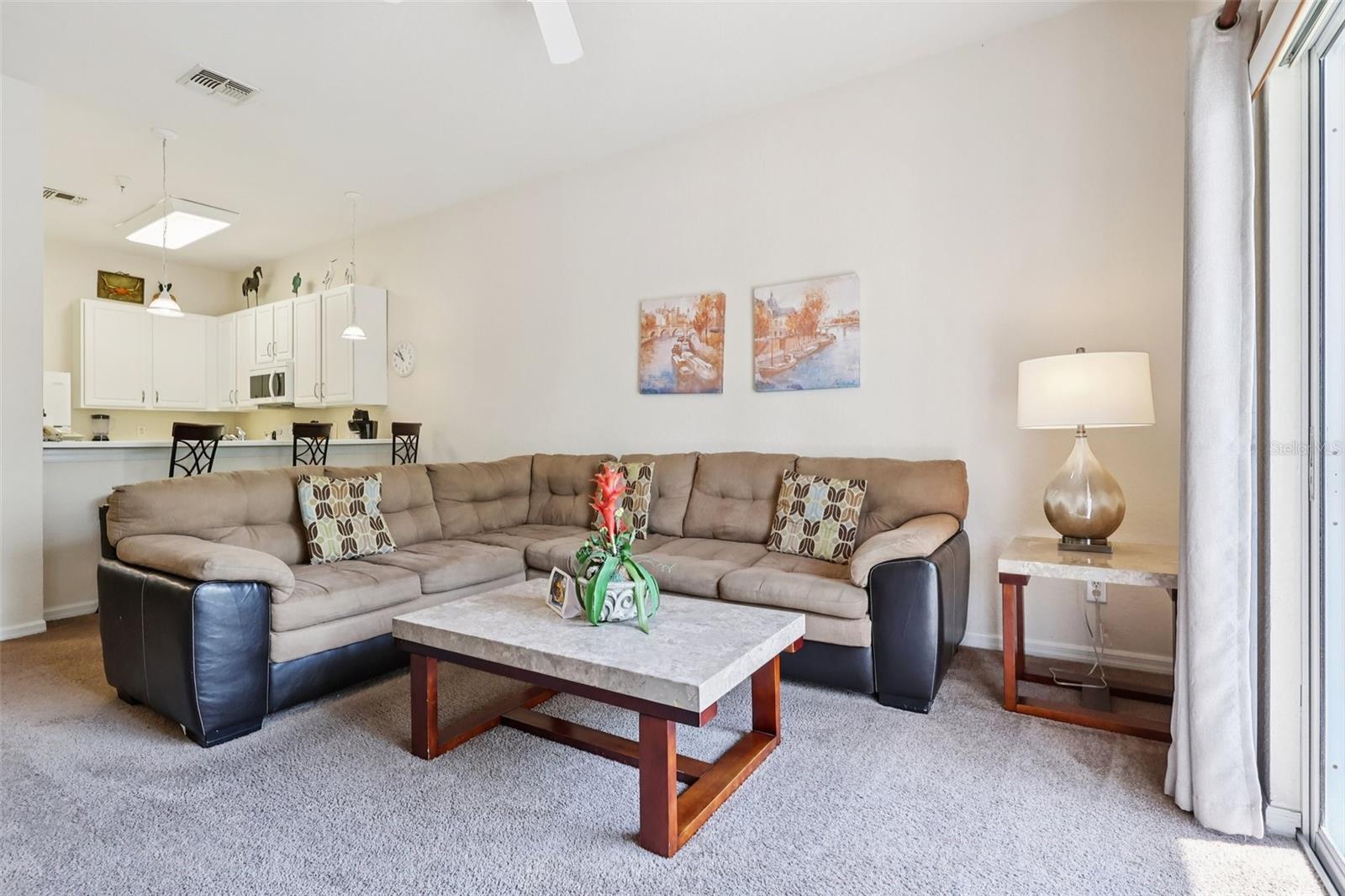 Image 7 of 32 For 915 New Providence  303