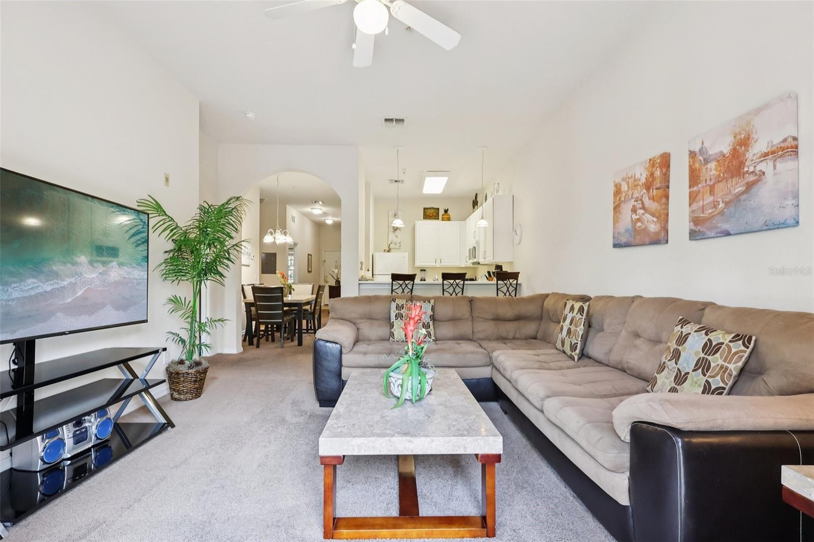 Image 8 of 32 For 915 New Providence  303