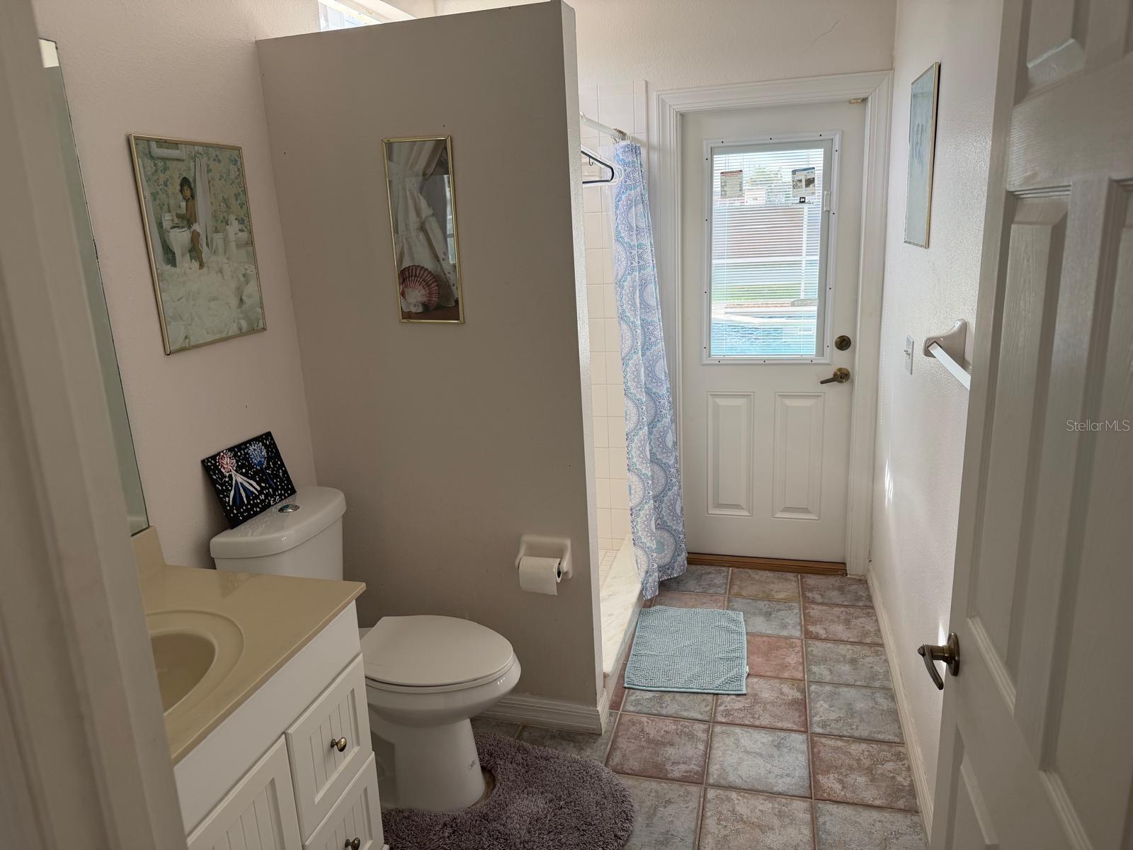 Image 18 of 43 For 471 Holborn Loop