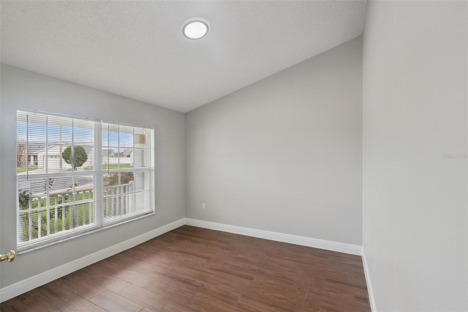 Image 18 of 36 For 2414 Serenity Bend