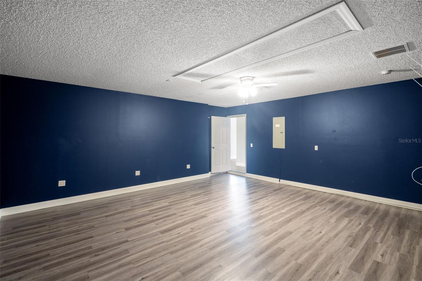 Image 35 of 36 For 2414 Serenity Bend