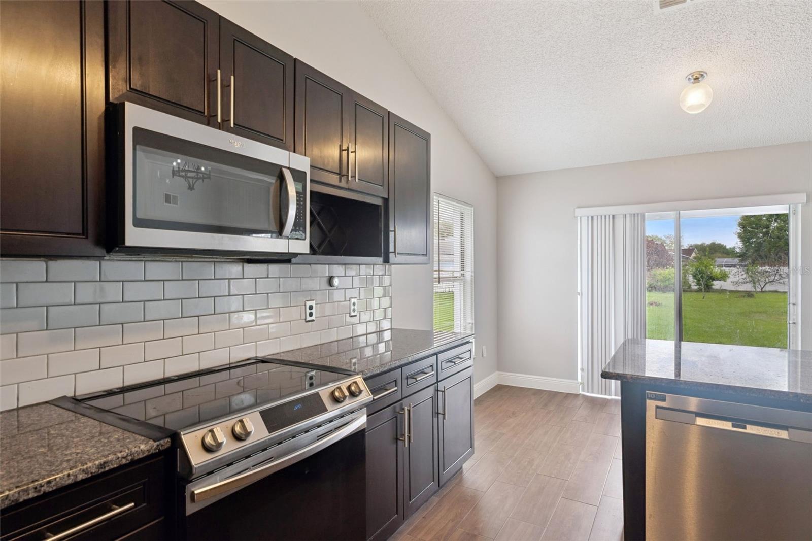 Image 8 of 36 For 2414 Serenity Bend