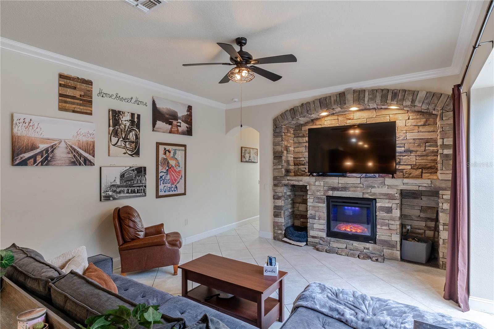 Image 23 of 54 For 417 Grand Reserve Dr