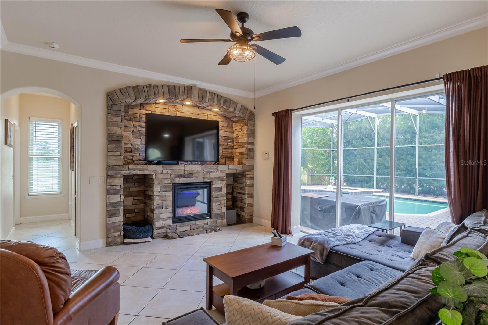 Image 24 of 54 For 417 Grand Reserve Dr