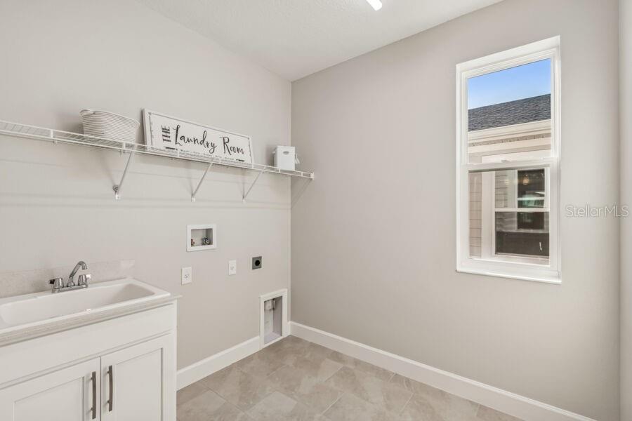 Image 33 of 41 For 17329 Beachgrass Alley