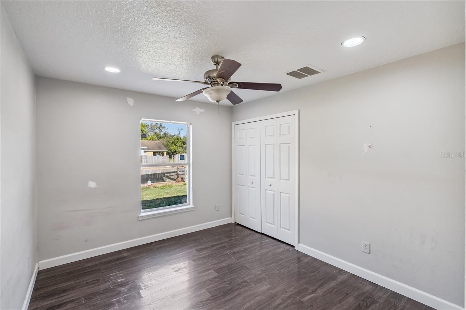 Image 13 of 21 For 219 15th Street