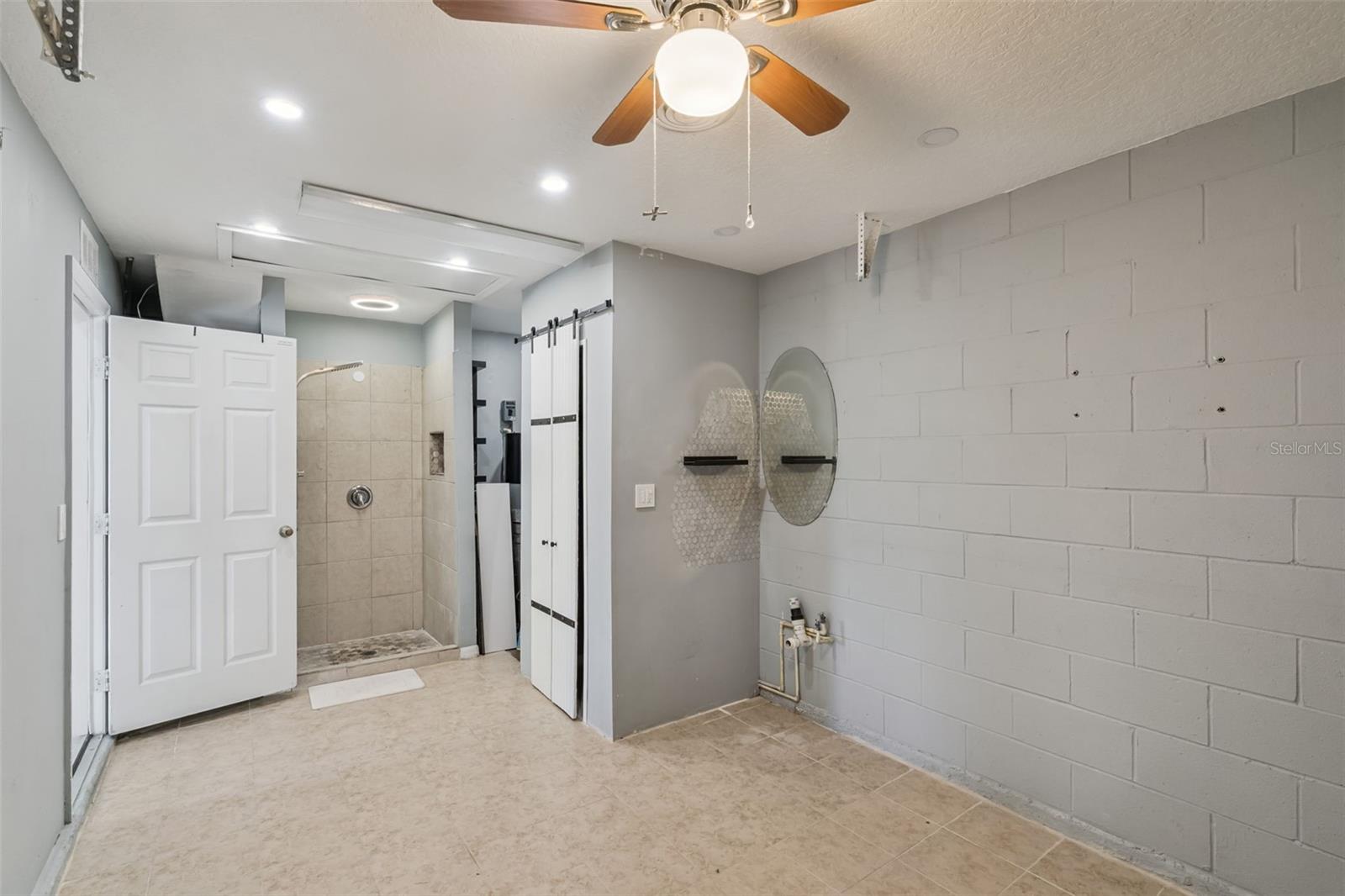 Image 14 of 21 For 219 15th Street