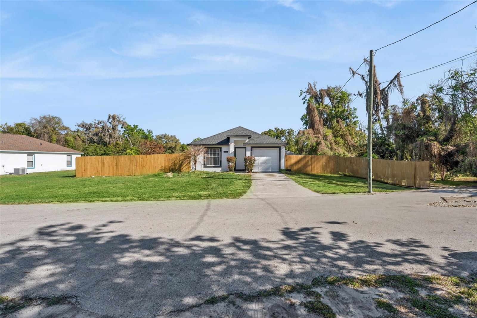 Image 17 of 21 For 219 15th Street