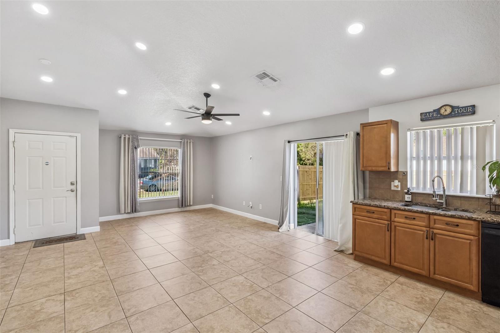 Image 2 of 21 For 219 15th Street