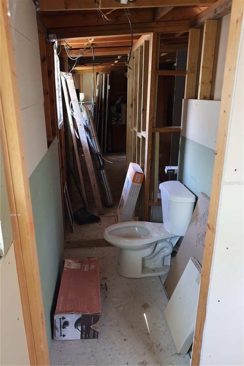 Image 23 of 57 For 6991 Ash Drive