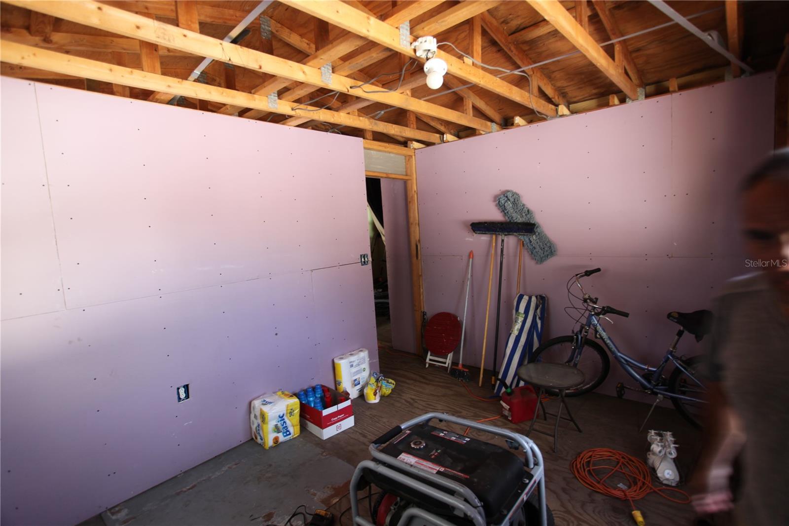 Image 39 of 57 For 6991 Ash Drive