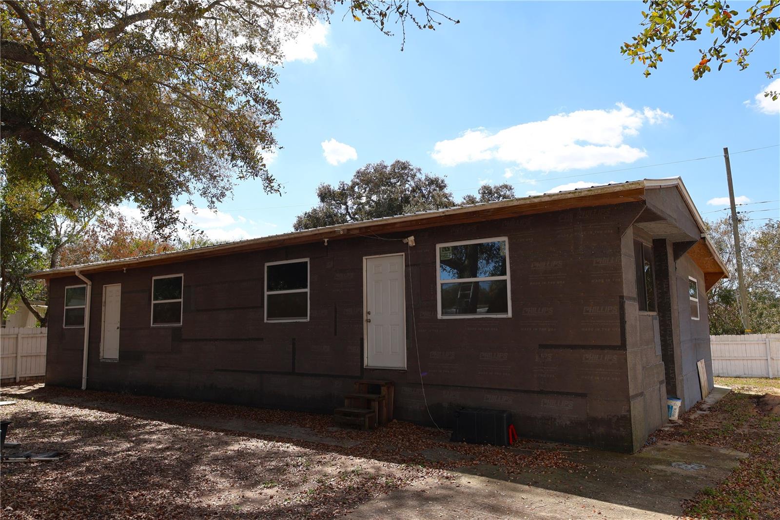 Image 4 of 57 For 6991 Ash Drive