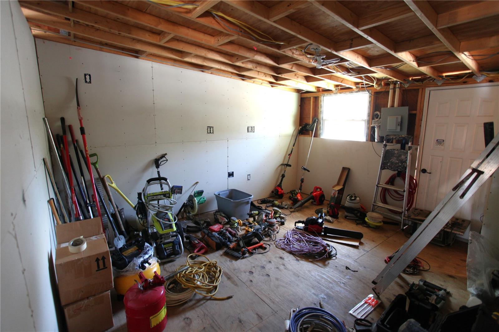 Image 41 of 57 For 6991 Ash Drive