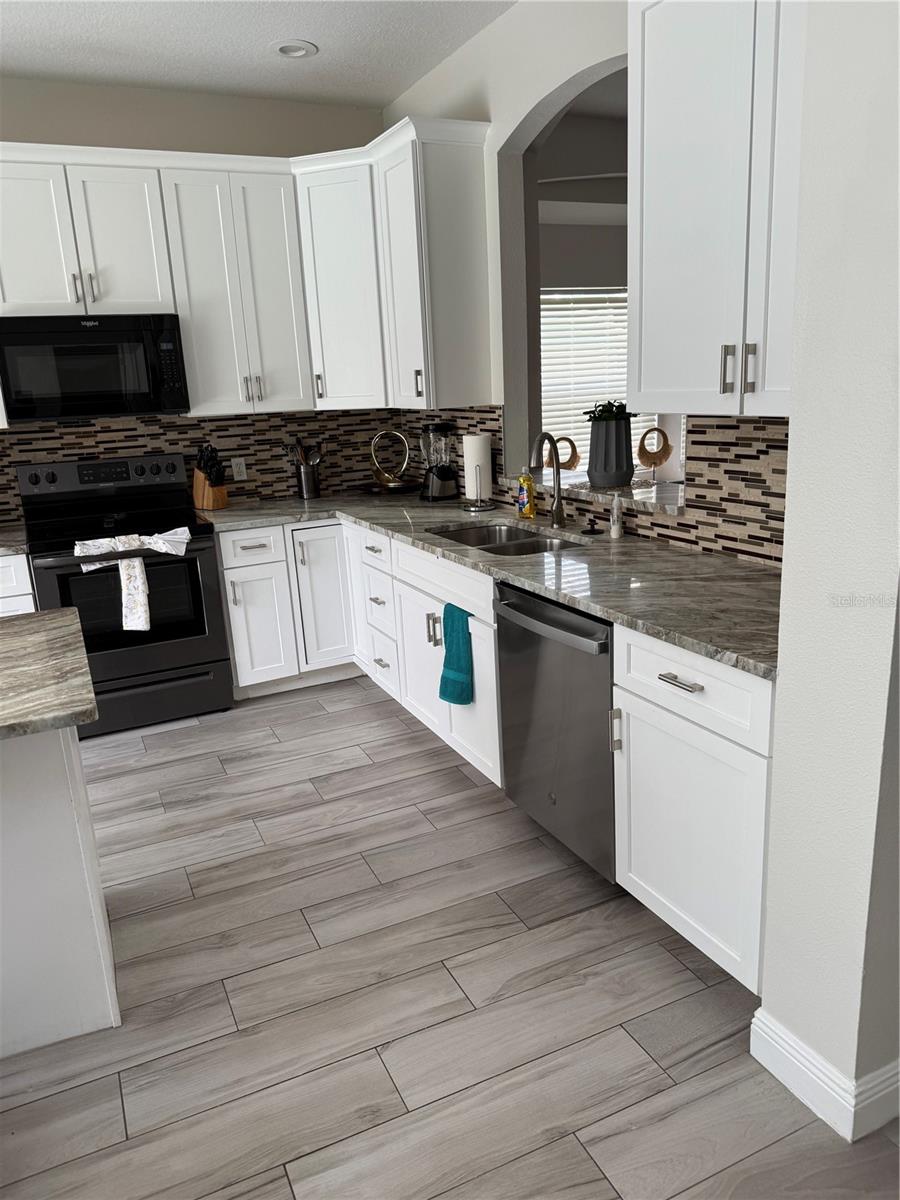 Image 10 of 45 For 338 Holborn Loop