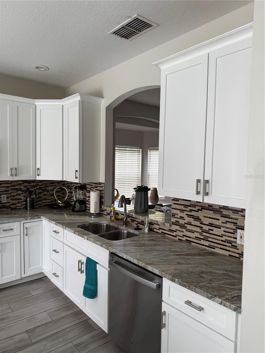 Image 12 of 45 For 338 Holborn Loop