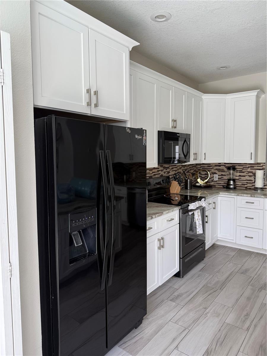 Image 14 of 45 For 338 Holborn Loop