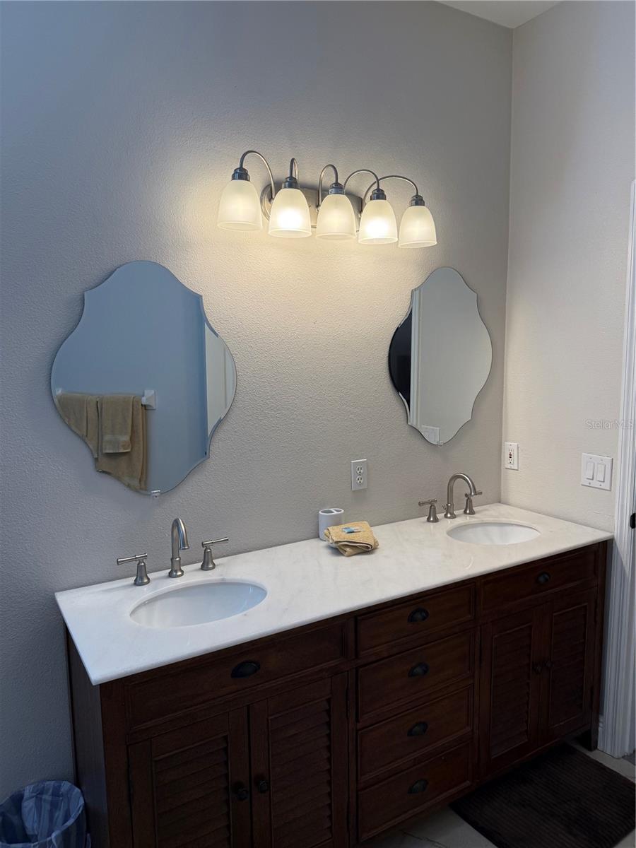 Image 20 of 45 For 338 Holborn Loop