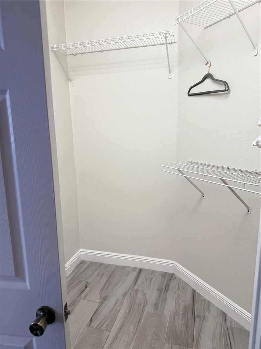 Image 21 of 45 For 338 Holborn Loop