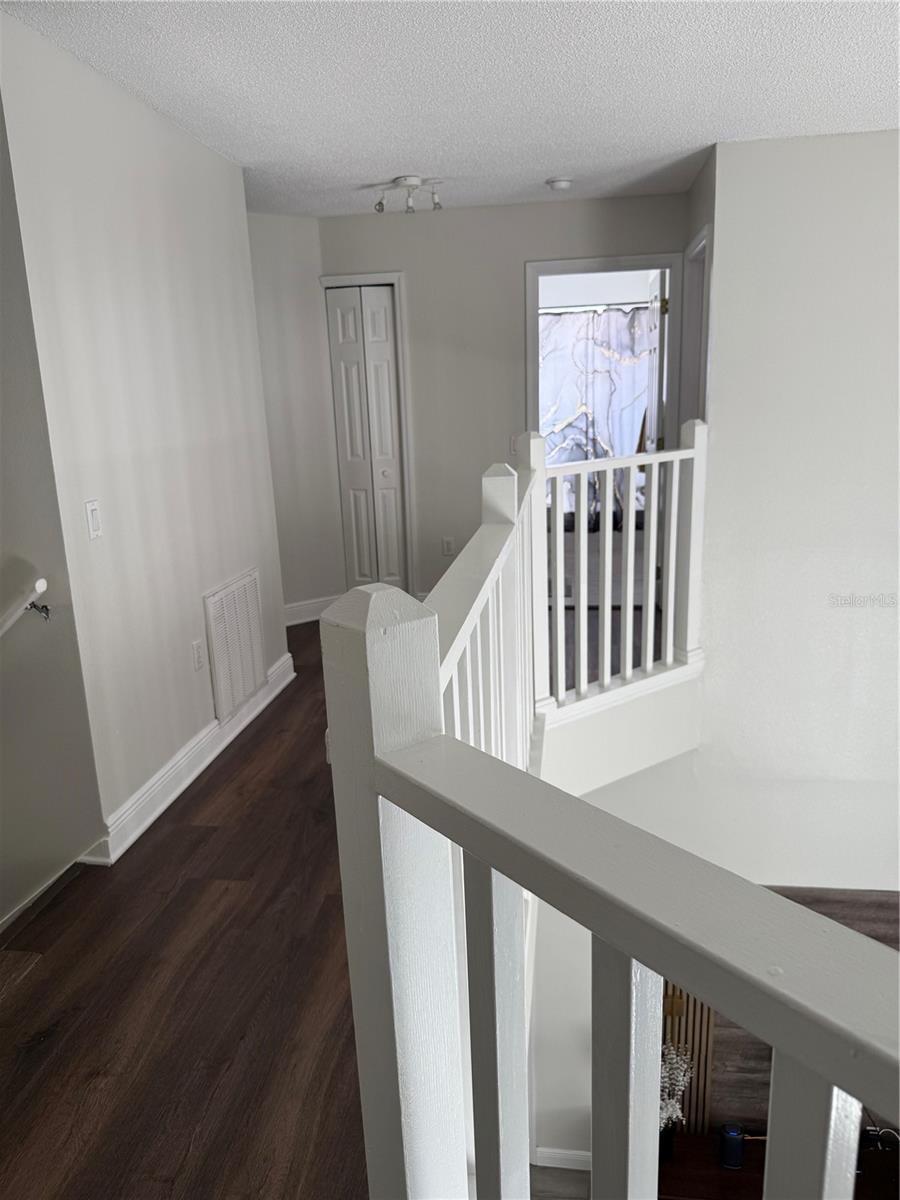 Image 27 of 45 For 338 Holborn Loop