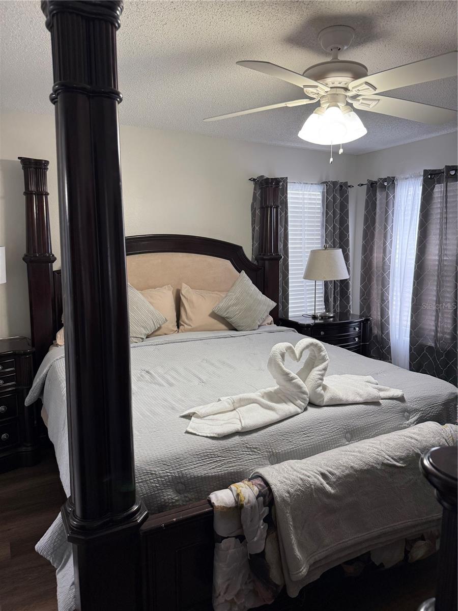 Image 32 of 45 For 338 Holborn Loop