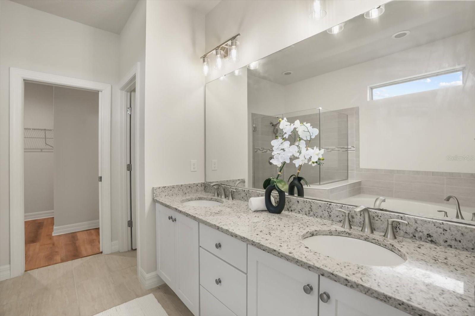 Image 17 of 44 For 5071 Hartwell Court