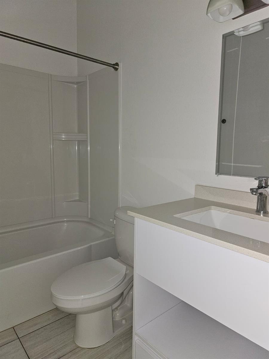 Image 14 of 24 For 1213 Southstation Place 401