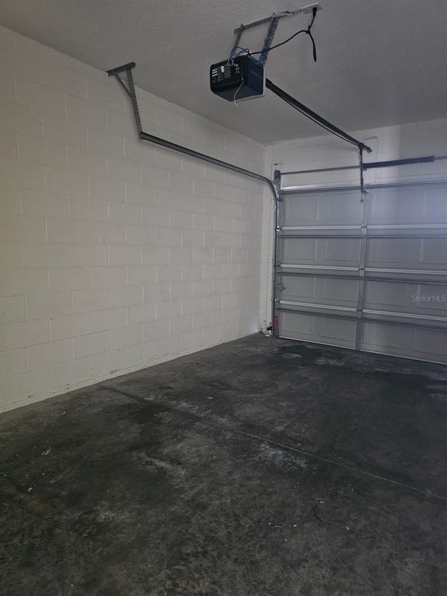 Image 8 of 24 For 1213 Southstation Place 401