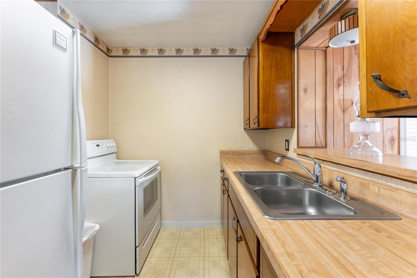 Image 16 of 51 For 810 Ursula Street