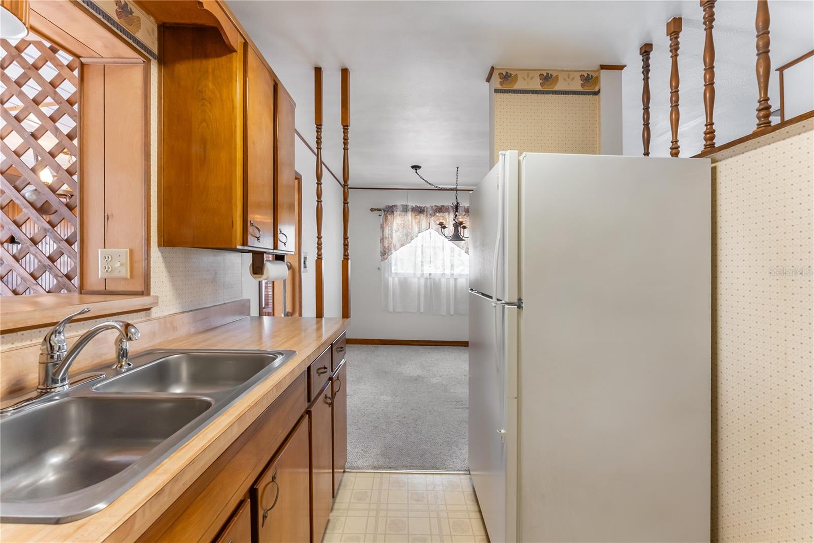 Image 17 of 51 For 810 Ursula Street