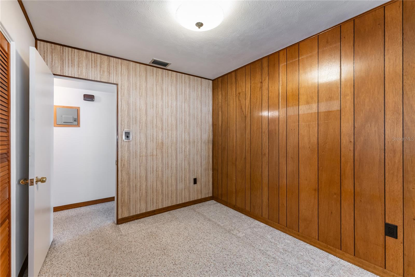 Image 20 of 51 For 810 Ursula Street