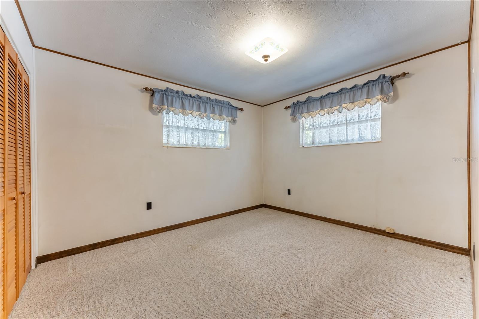 Image 26 of 51 For 810 Ursula Street