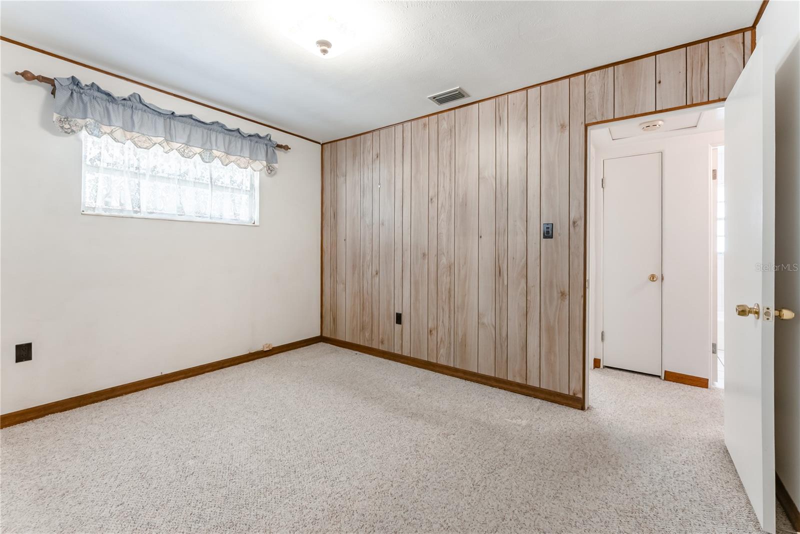 Image 27 of 51 For 810 Ursula Street