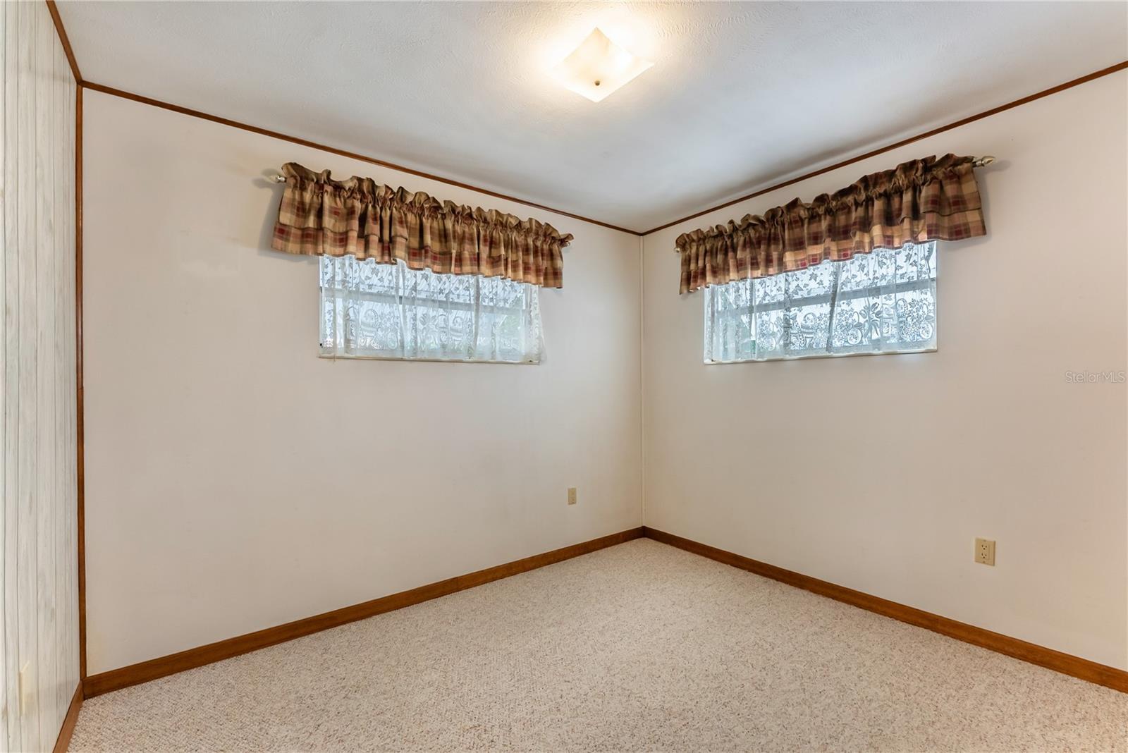 Image 30 of 51 For 810 Ursula Street