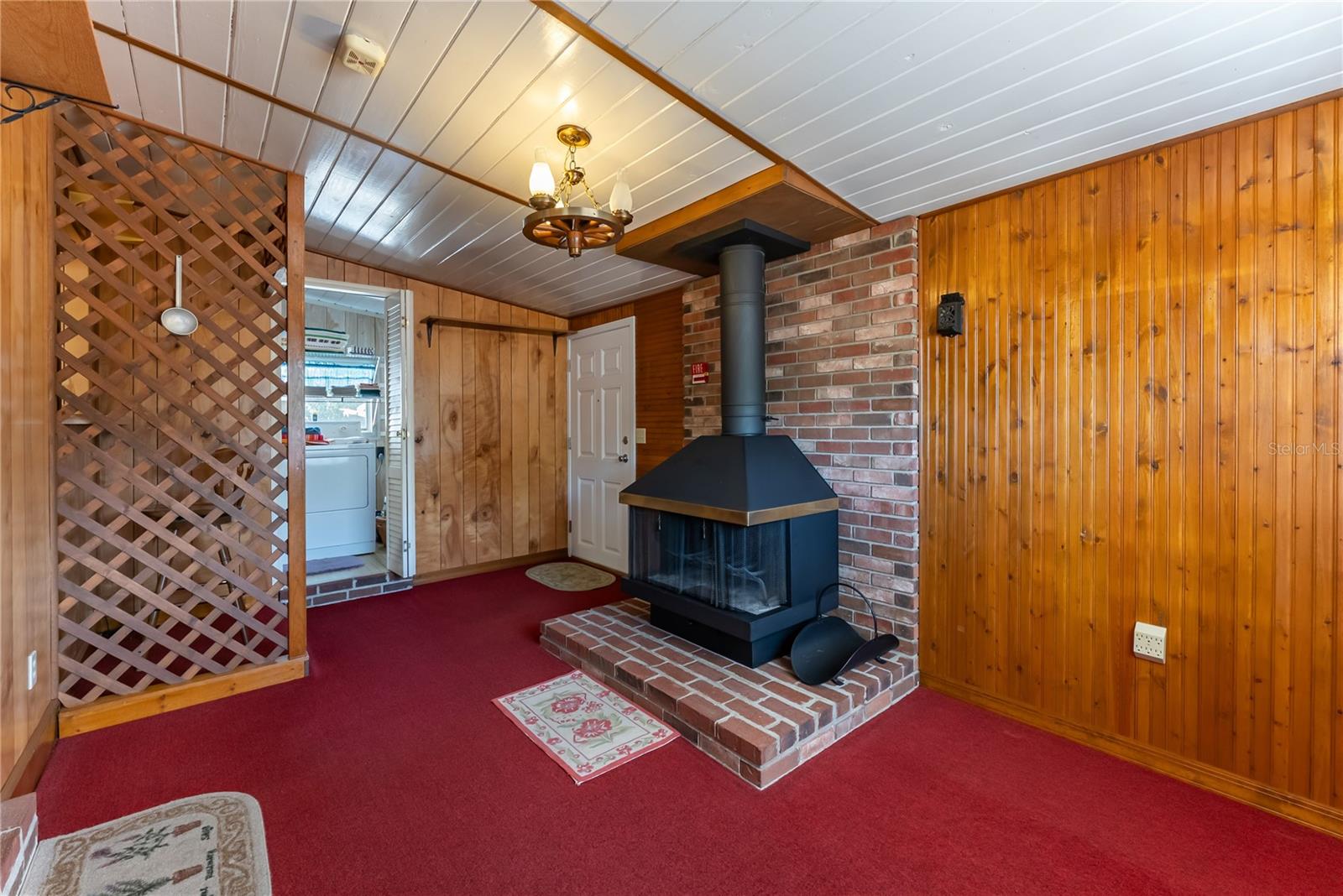 Image 36 of 51 For 810 Ursula Street