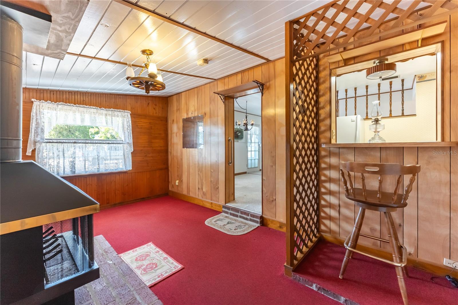 Image 37 of 51 For 810 Ursula Street