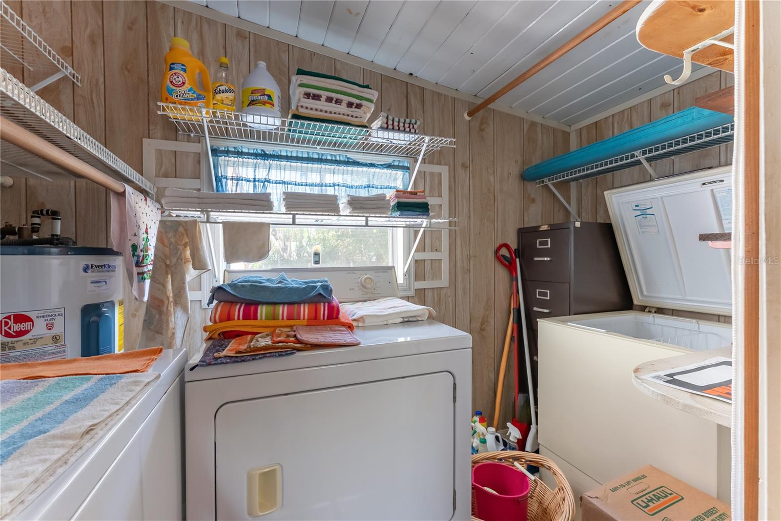 Image 40 of 51 For 810 Ursula Street