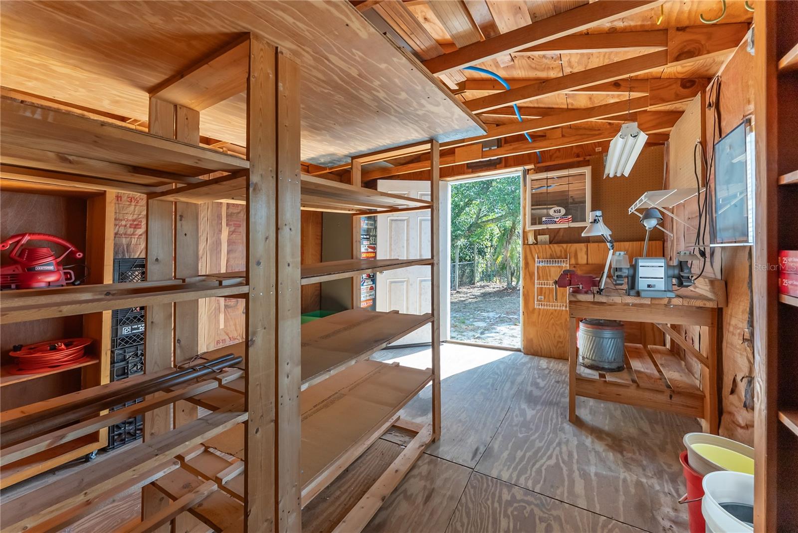 Image 47 of 51 For 810 Ursula Street