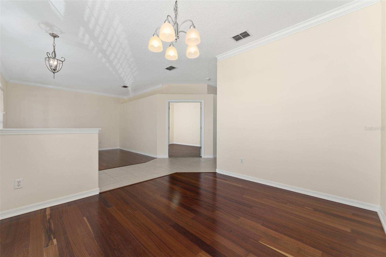 Image 11 of 43 For 2509 Barwick Street