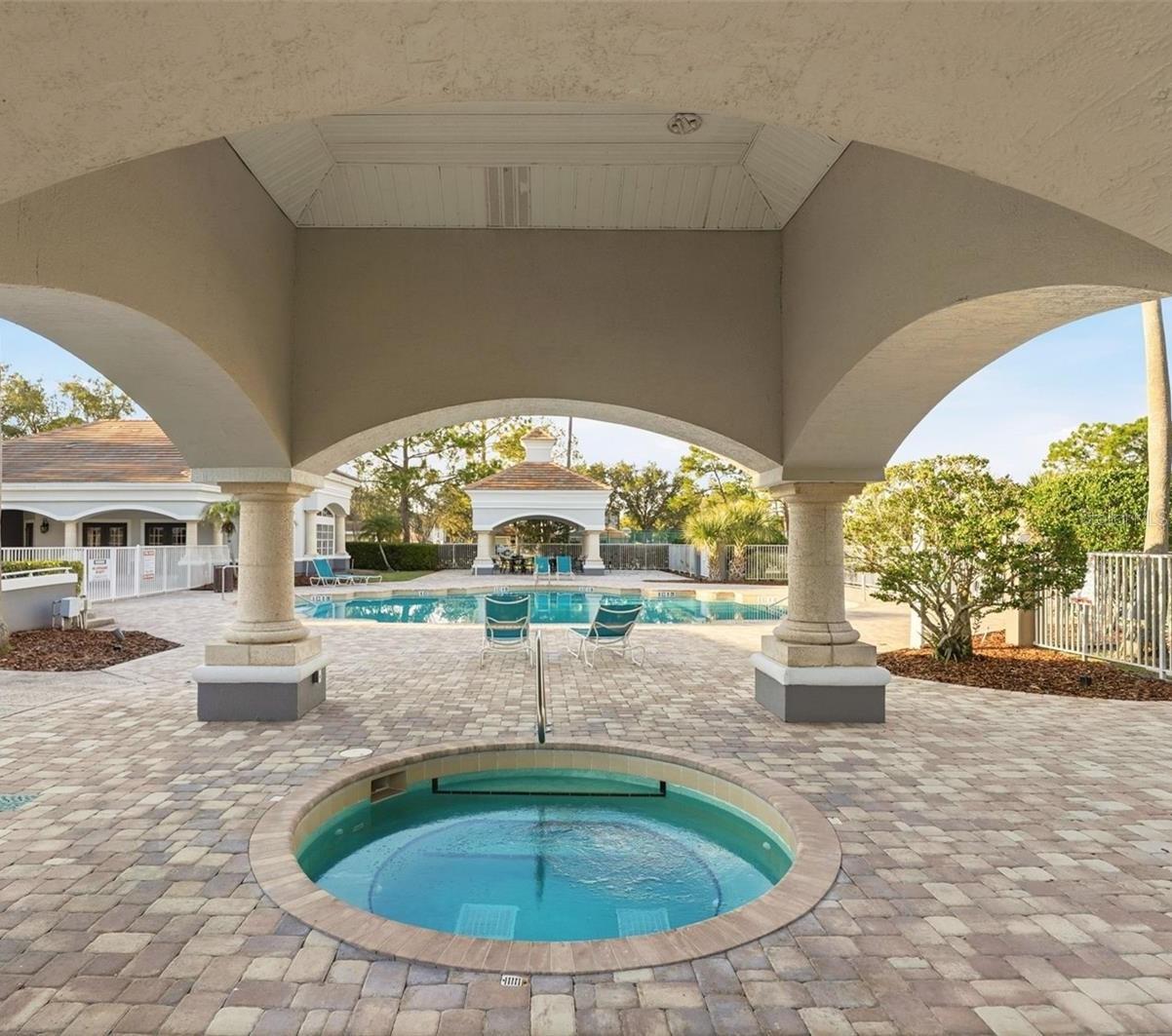 Image 12 of 23 For 13803 Fairway Island Drive 1618