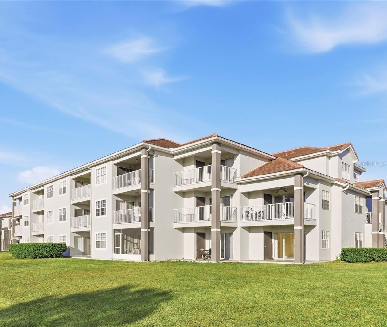 Image 17 of 23 For 13803 Fairway Island Drive 1618