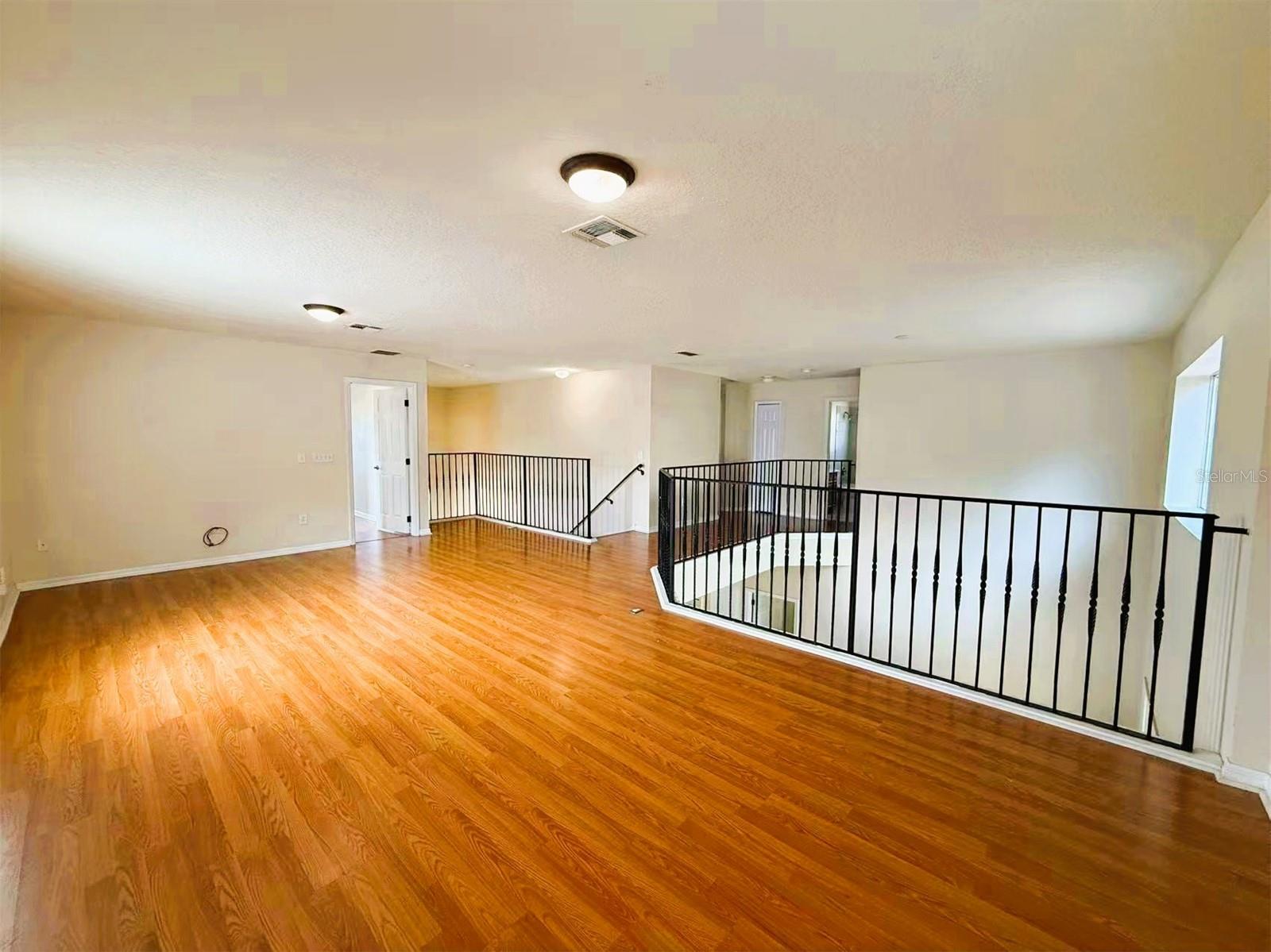 Image 15 of 32 For 14139 Sapphire Bay Circle