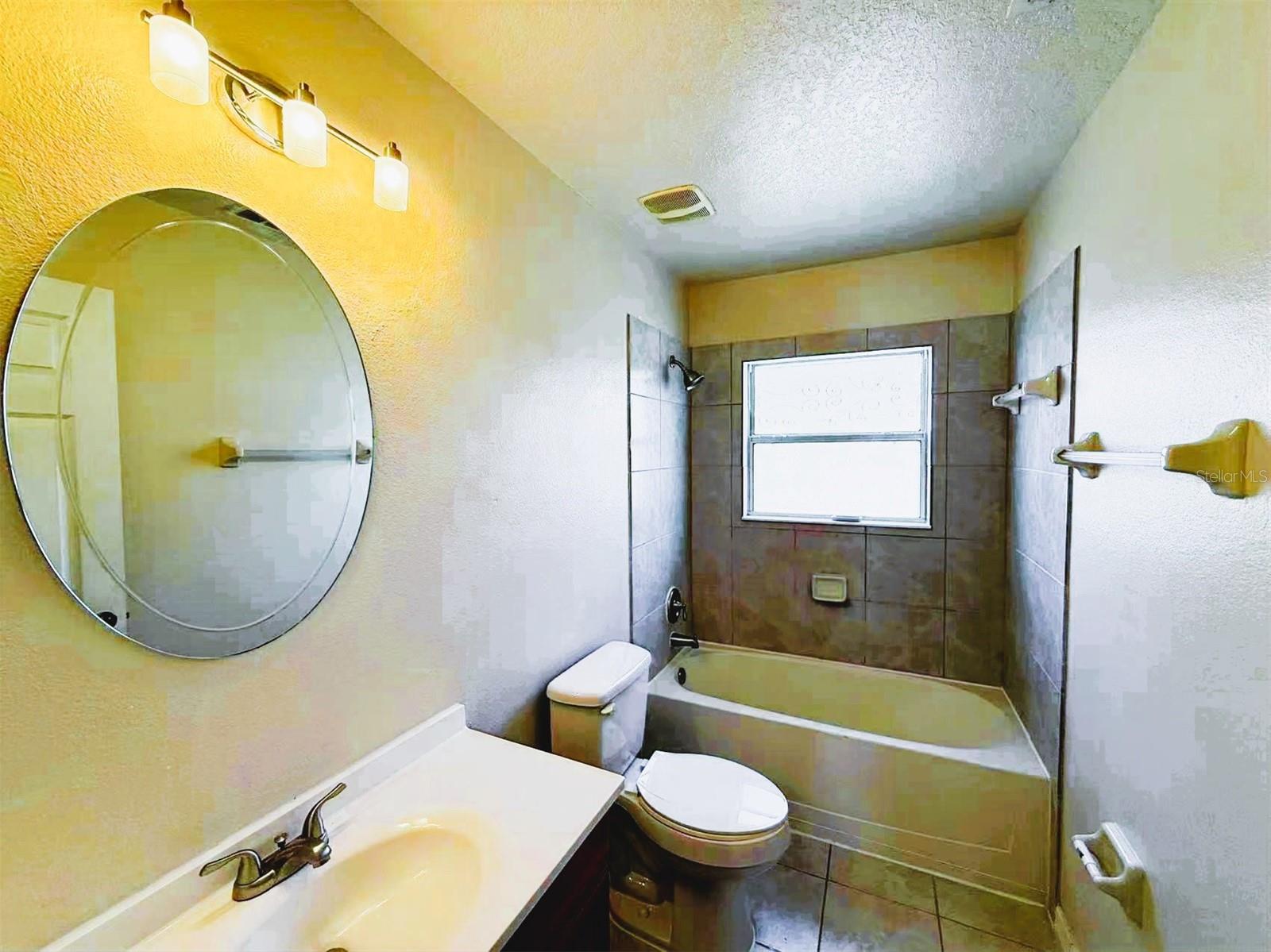 Image 20 of 32 For 14139 Sapphire Bay Circle