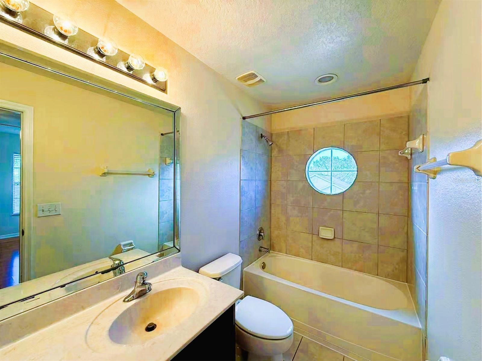 Image 22 of 32 For 14139 Sapphire Bay Circle