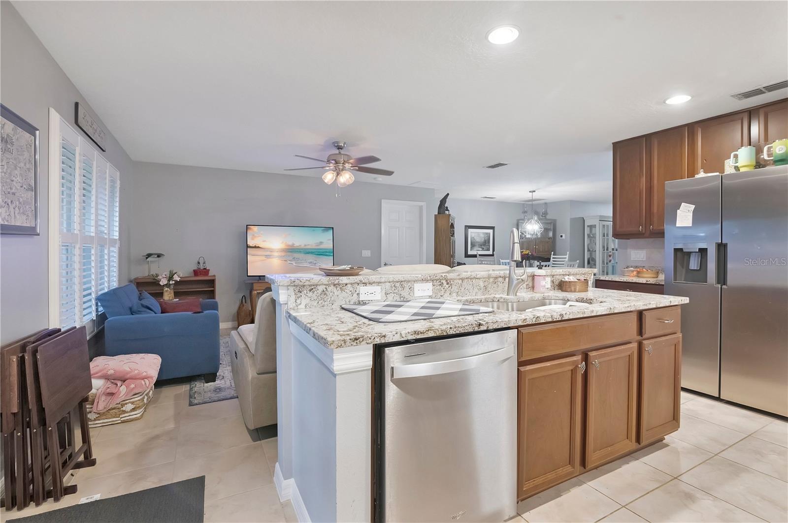 Image 12 of 34 For 21714 Belgian Court