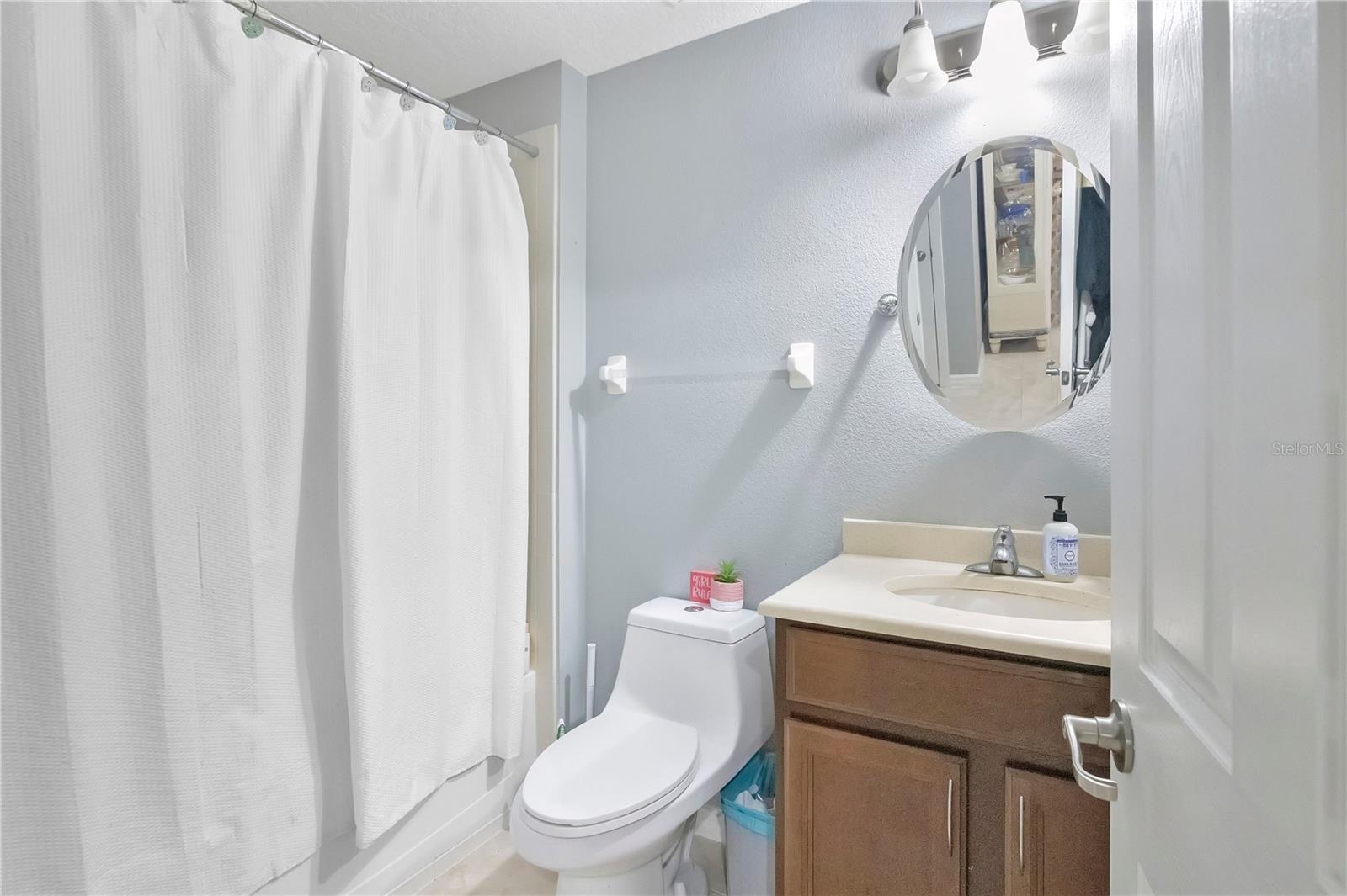 Image 17 of 34 For 21714 Belgian Court