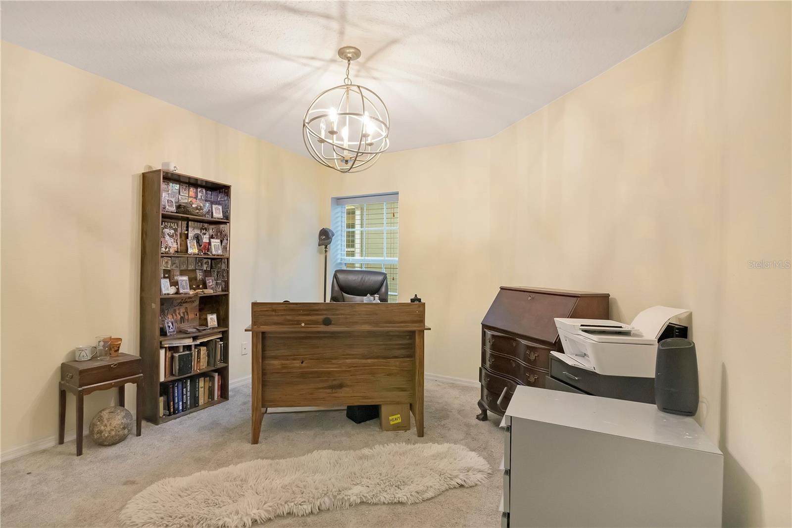 Image 18 of 34 For 21714 Belgian Court