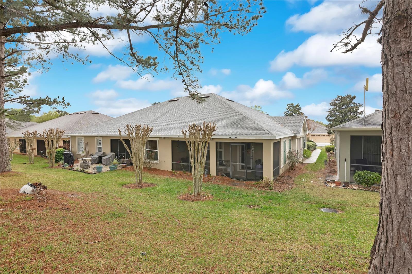 Image 20 of 34 For 21714 Belgian Court