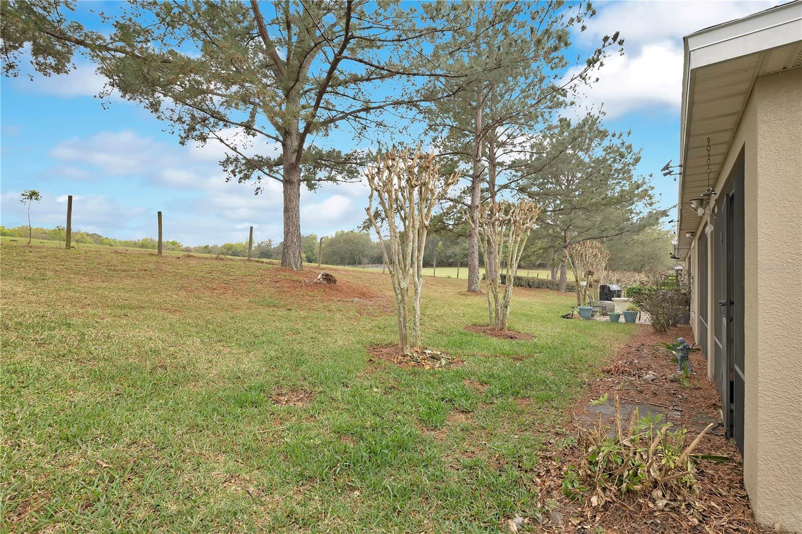 Image 22 of 34 For 21714 Belgian Court