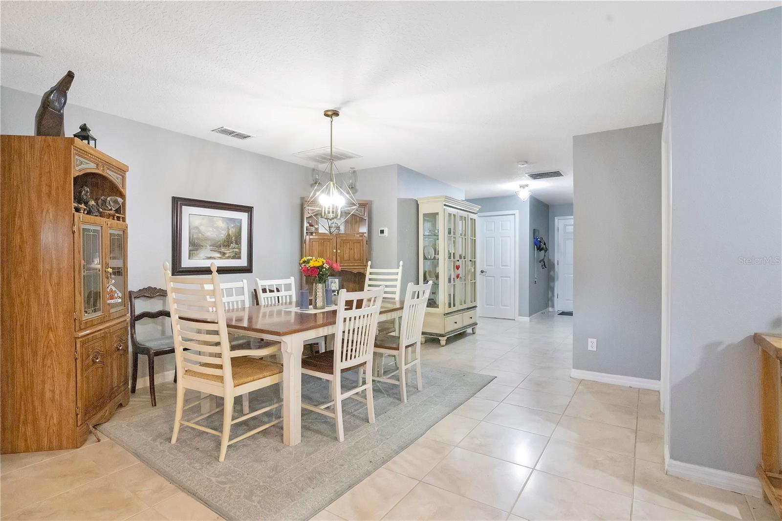 Image 9 of 34 For 21714 Belgian Court